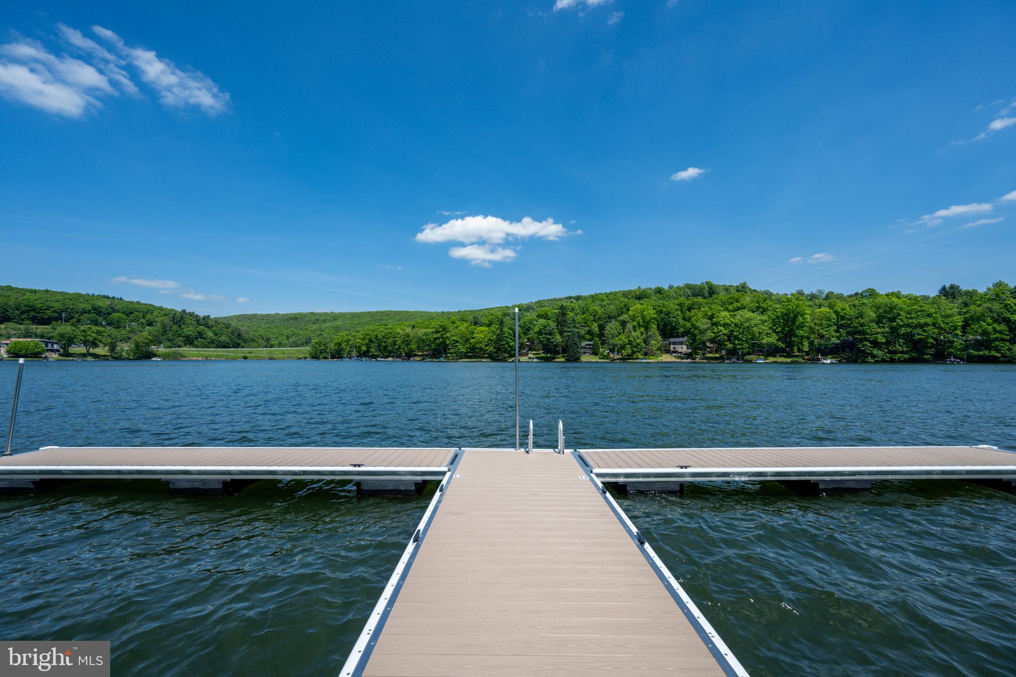 WATERSIDE AT WISP - Residential
