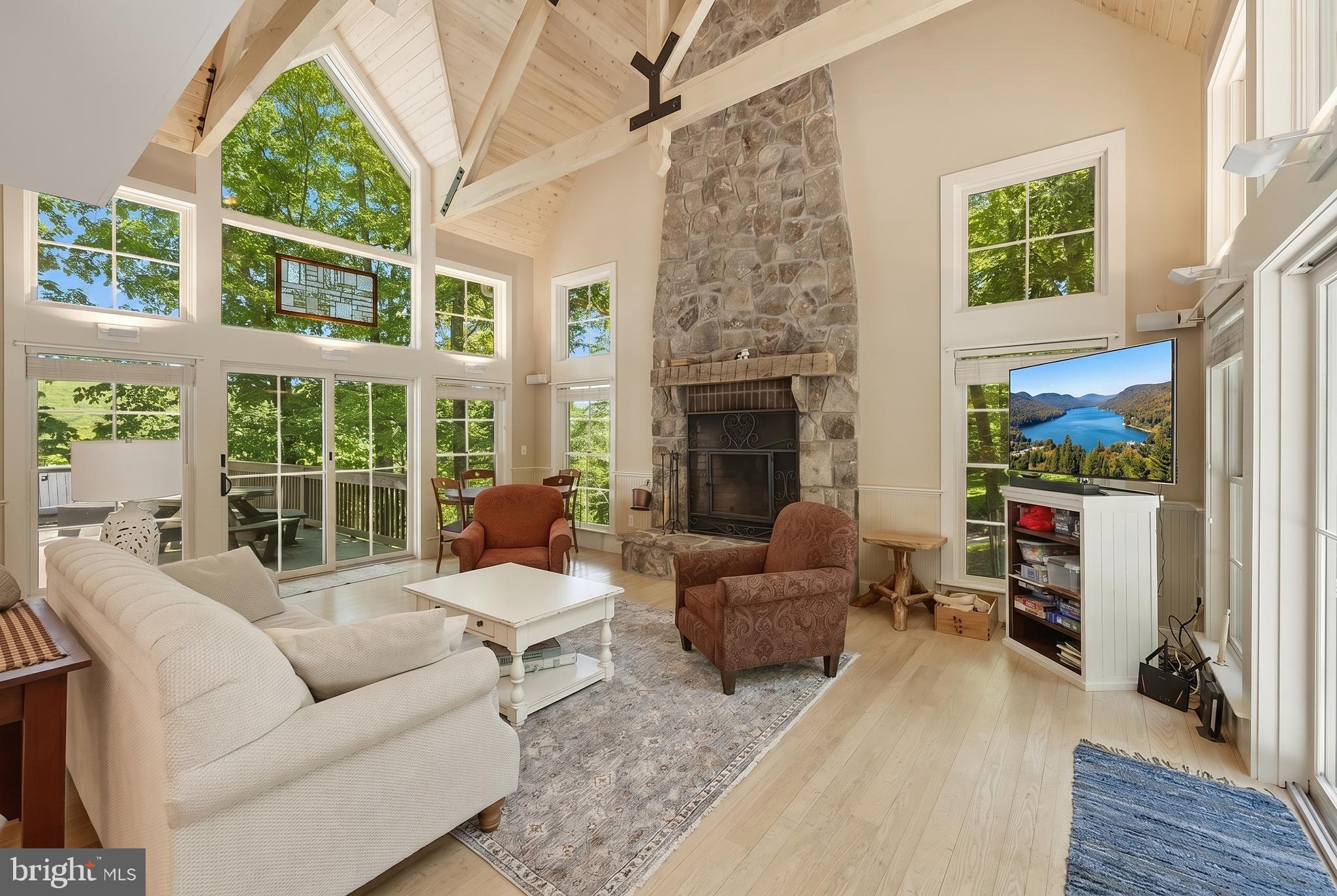 WATERSIDE AT WISP - Residential