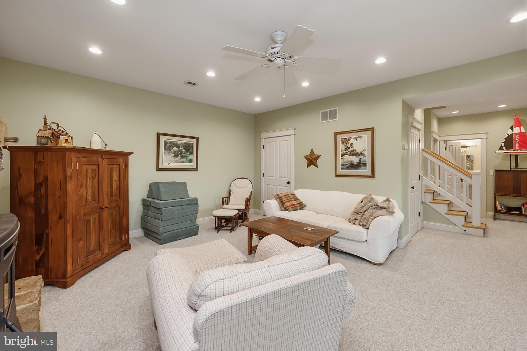 WATERSIDE AT WISP - Residential