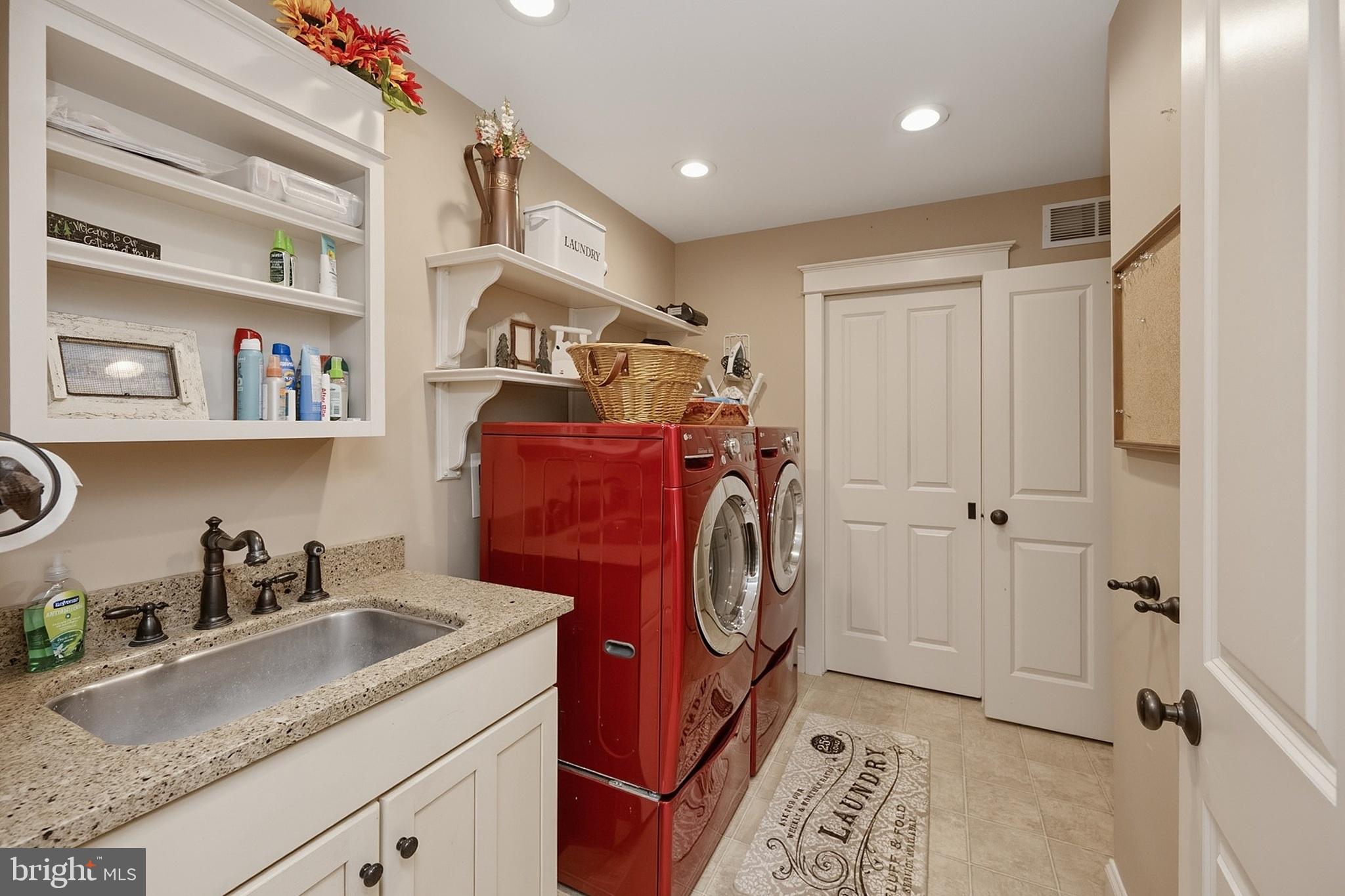 WATERSIDE AT WISP - Residential