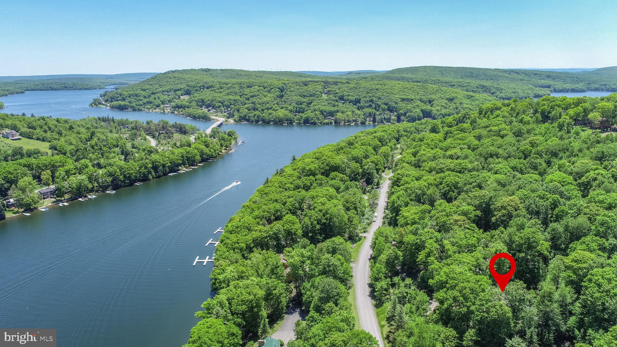 WATERSIDE AT WISP - Residential