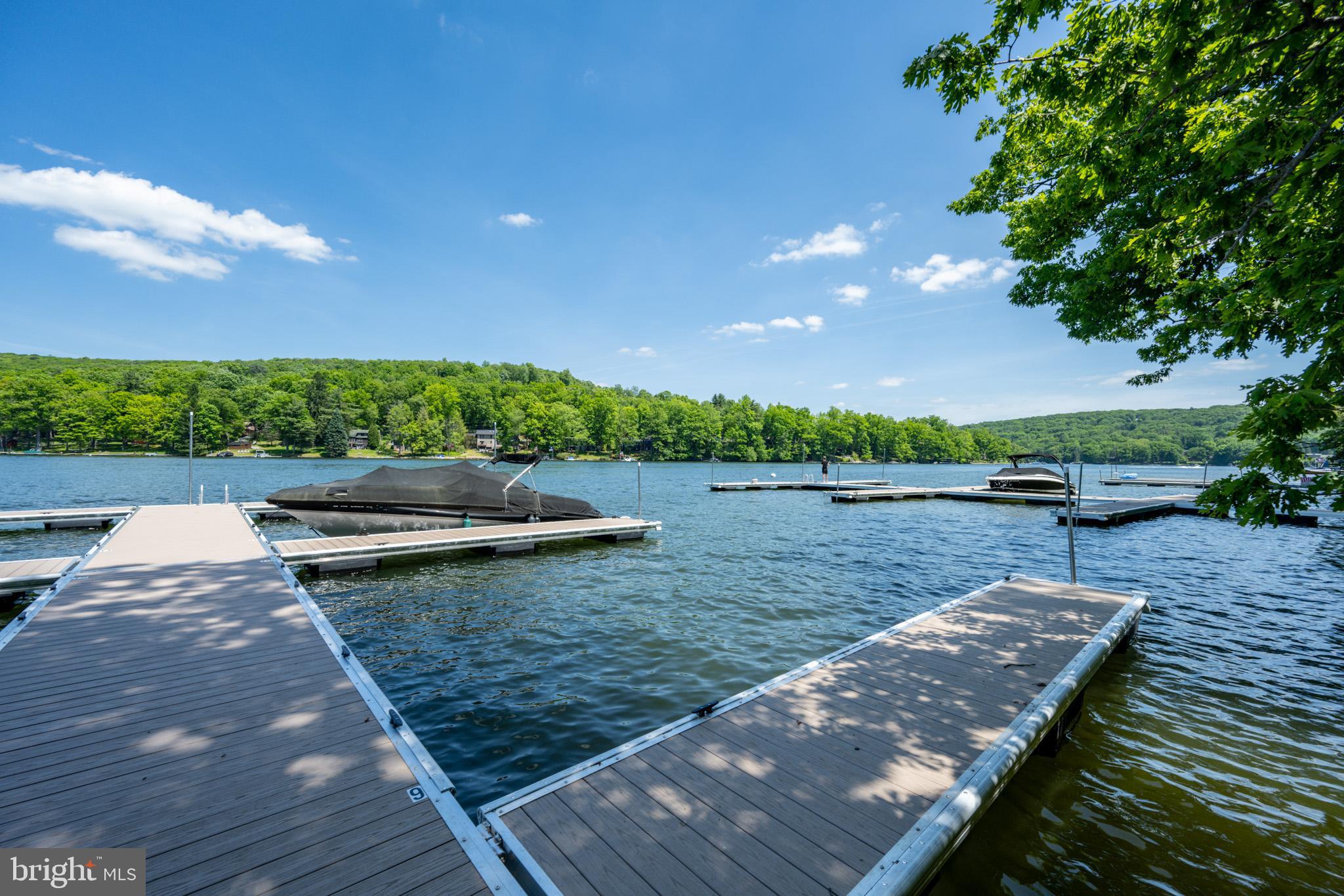 WATERSIDE AT WISP - Residential