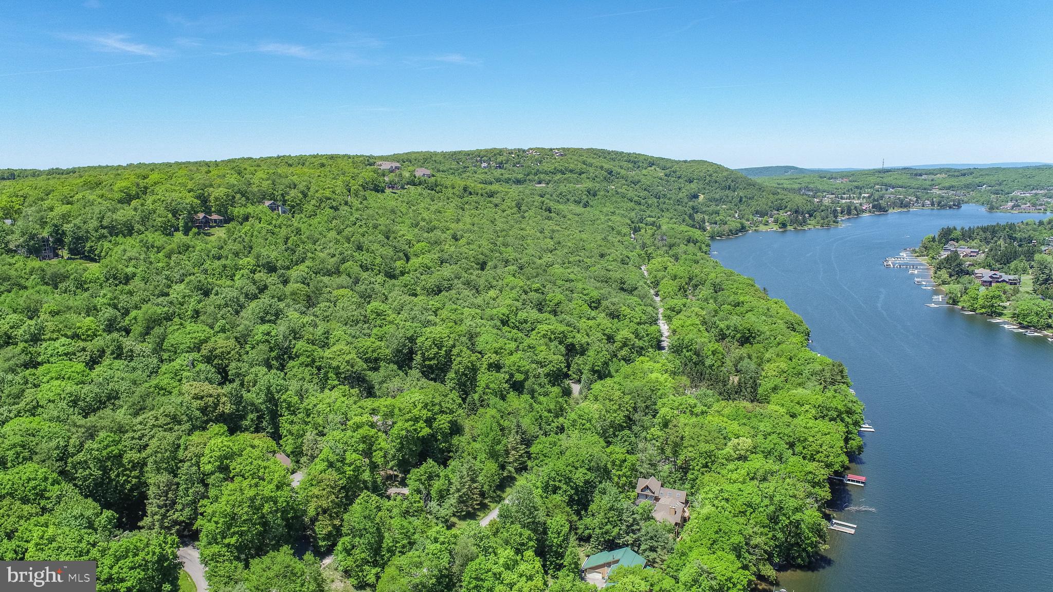 WATERSIDE AT WISP - Residential