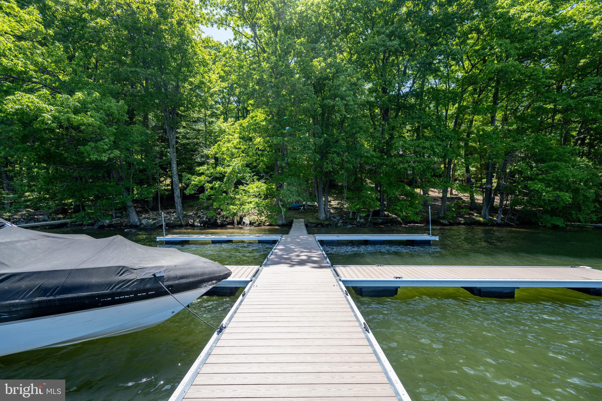 WATERSIDE AT WISP - Residential