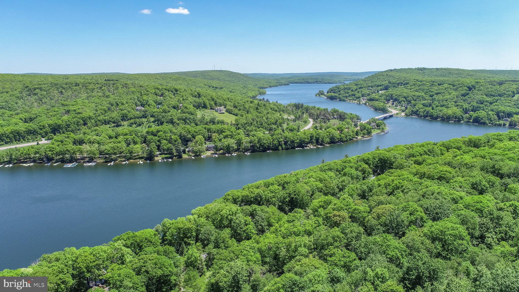 WATERSIDE AT WISP - Residential