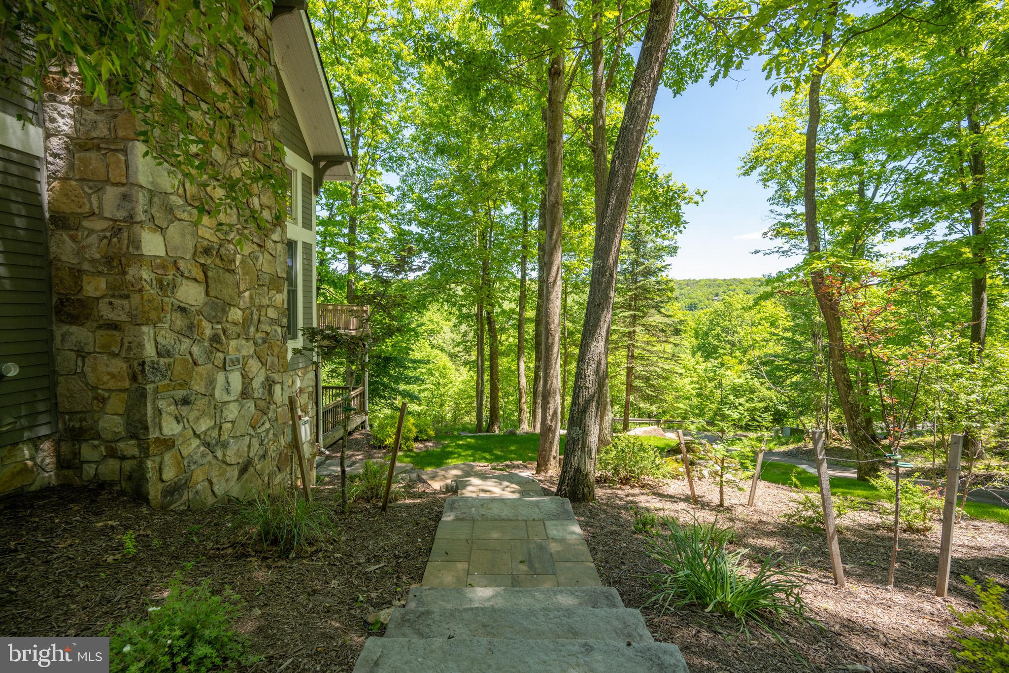 WATERSIDE AT WISP - Residential