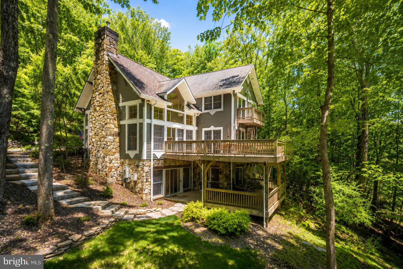 WATERSIDE AT WISP - Residential