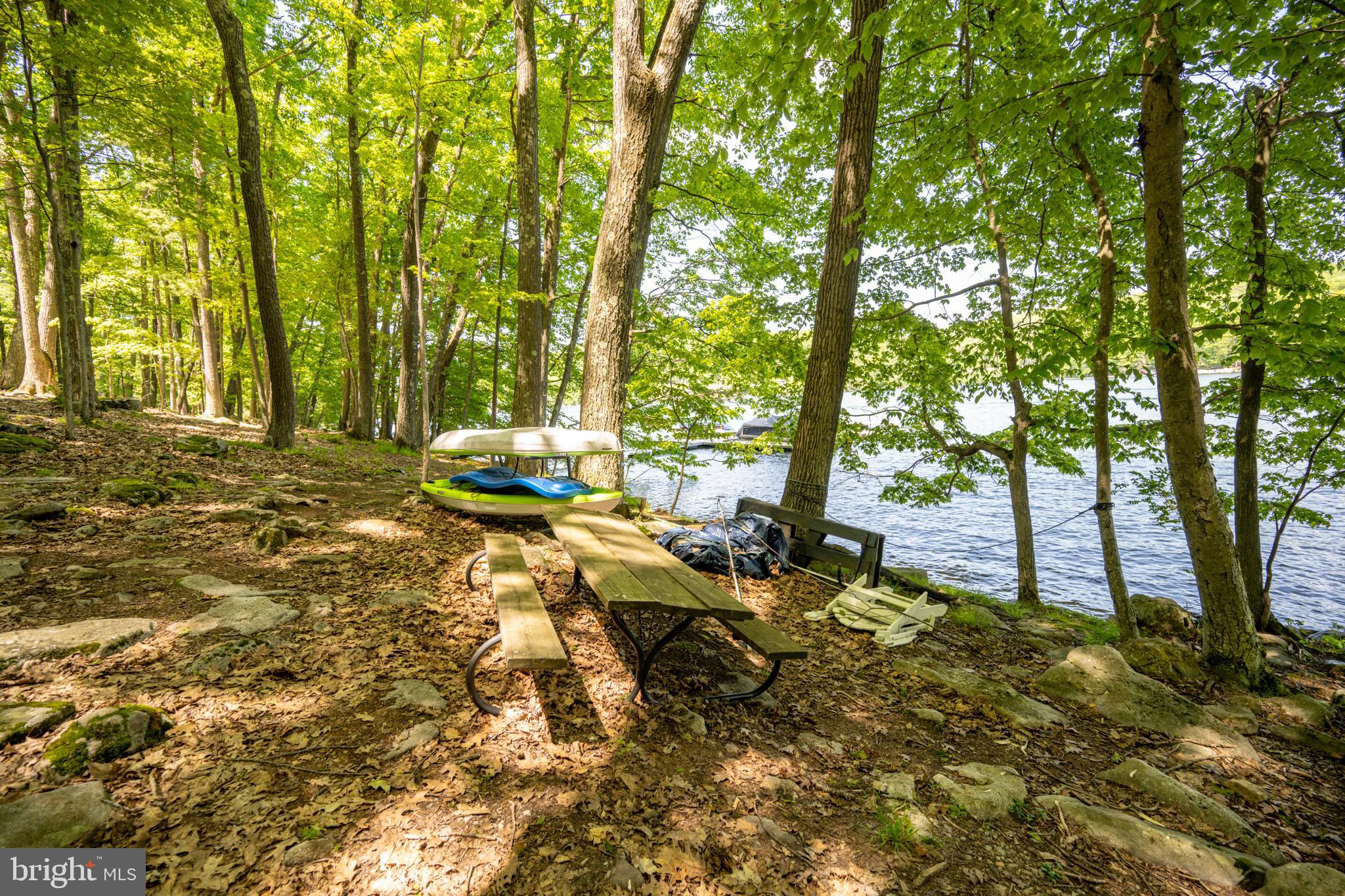 WATERSIDE AT WISP - Residential