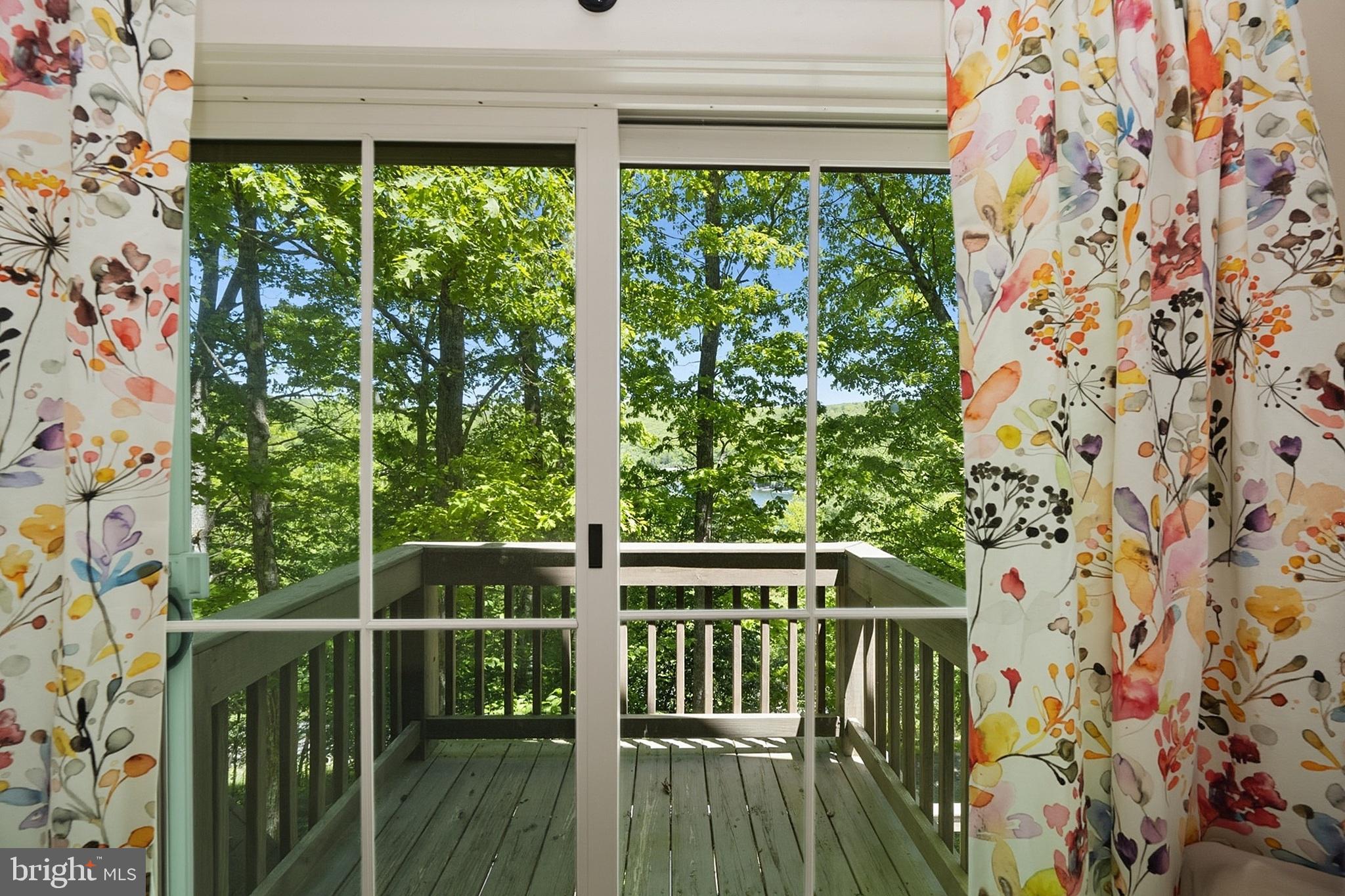 WATERSIDE AT WISP - Residential