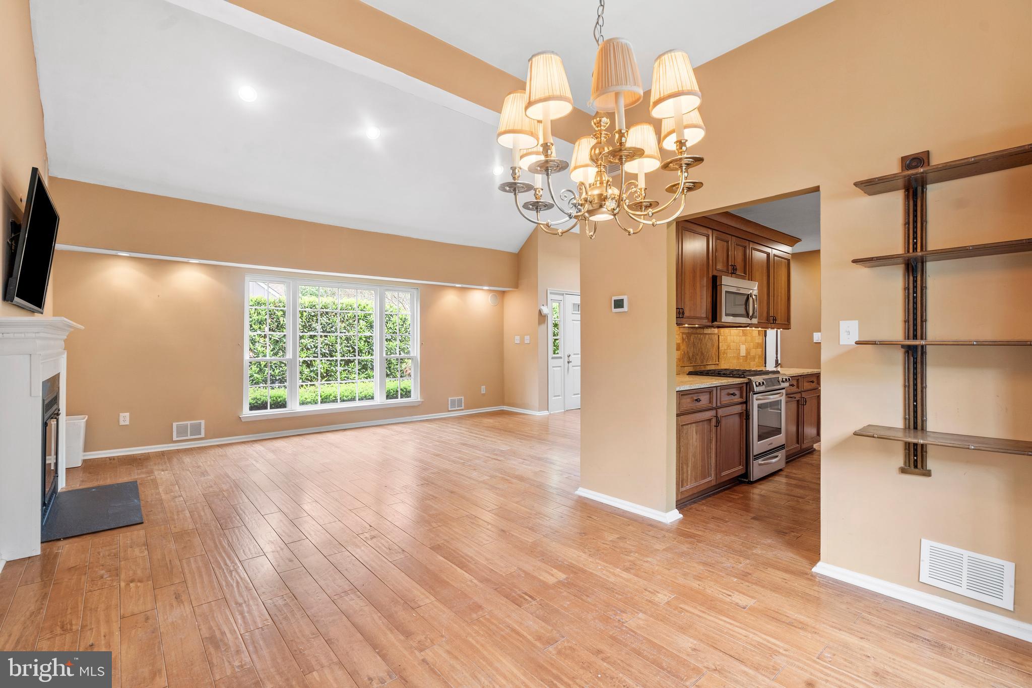 BLUE BELL WOODS - Residential