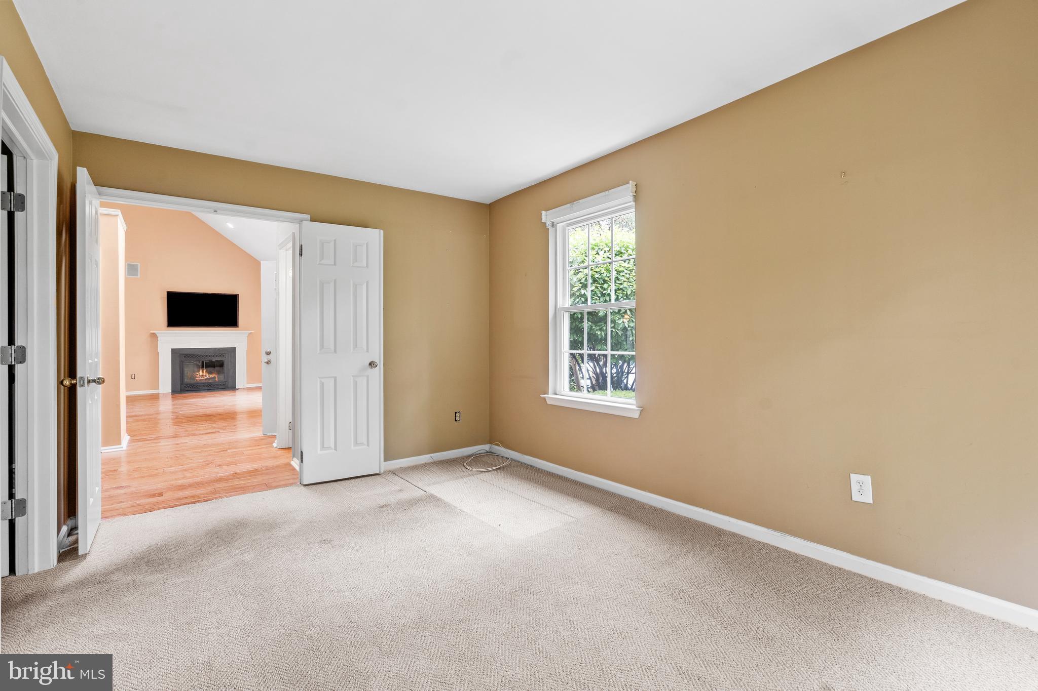 BLUE BELL WOODS - Residential