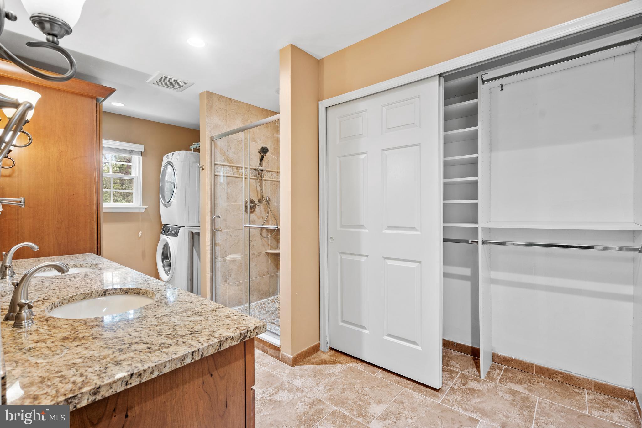 BLUE BELL WOODS - Residential