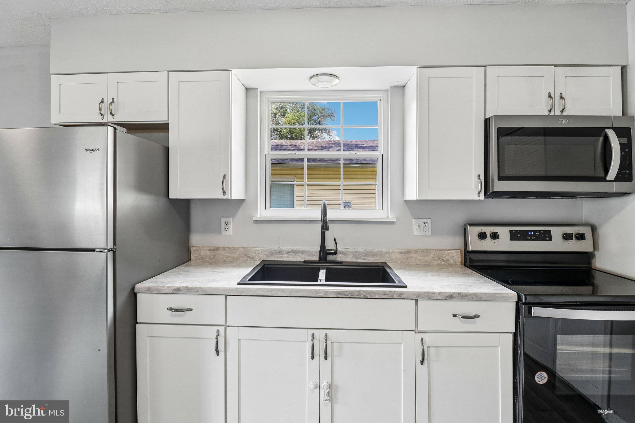 WHITE SANDS - Residential