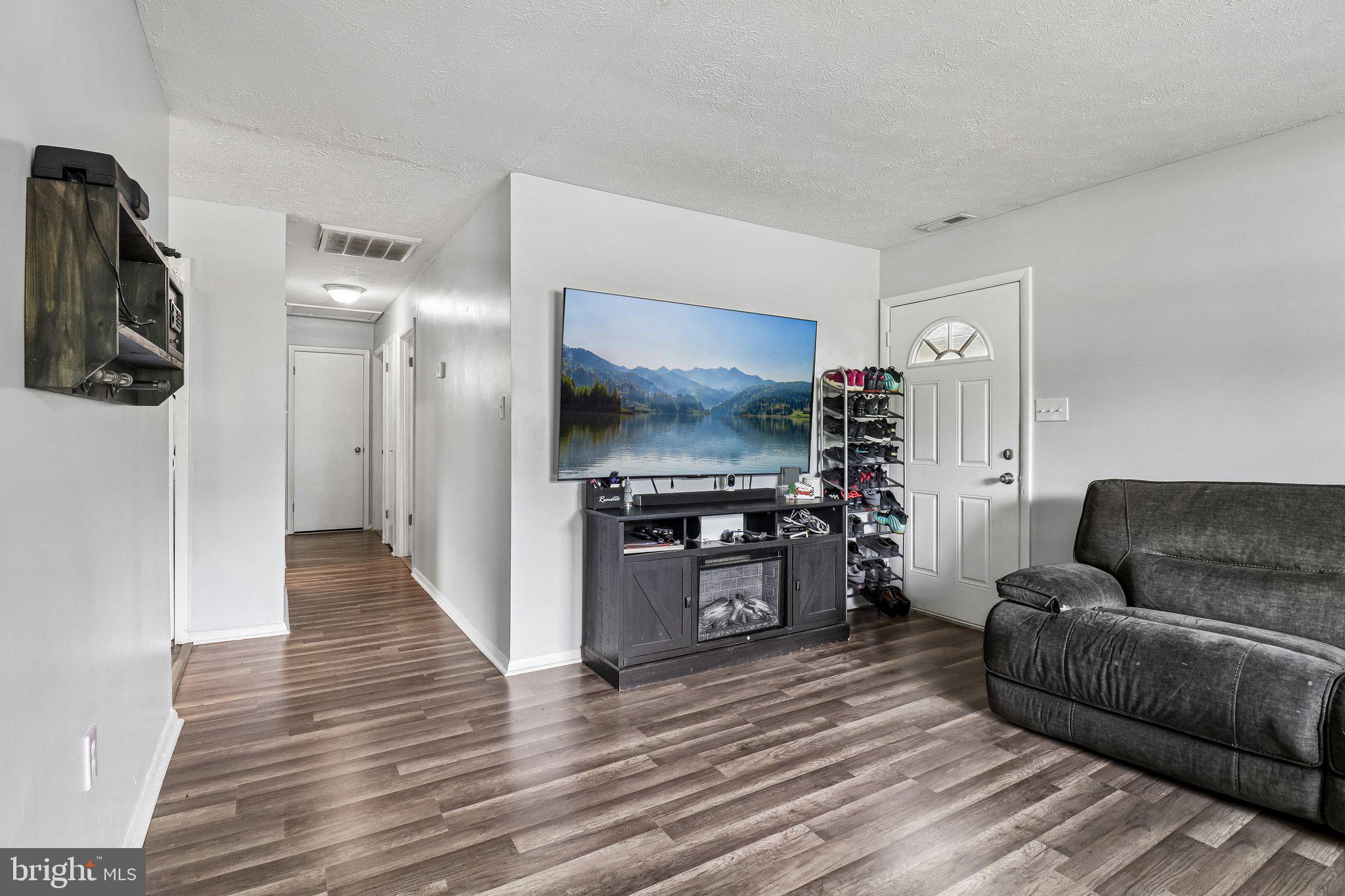 WHITE SANDS - Residential