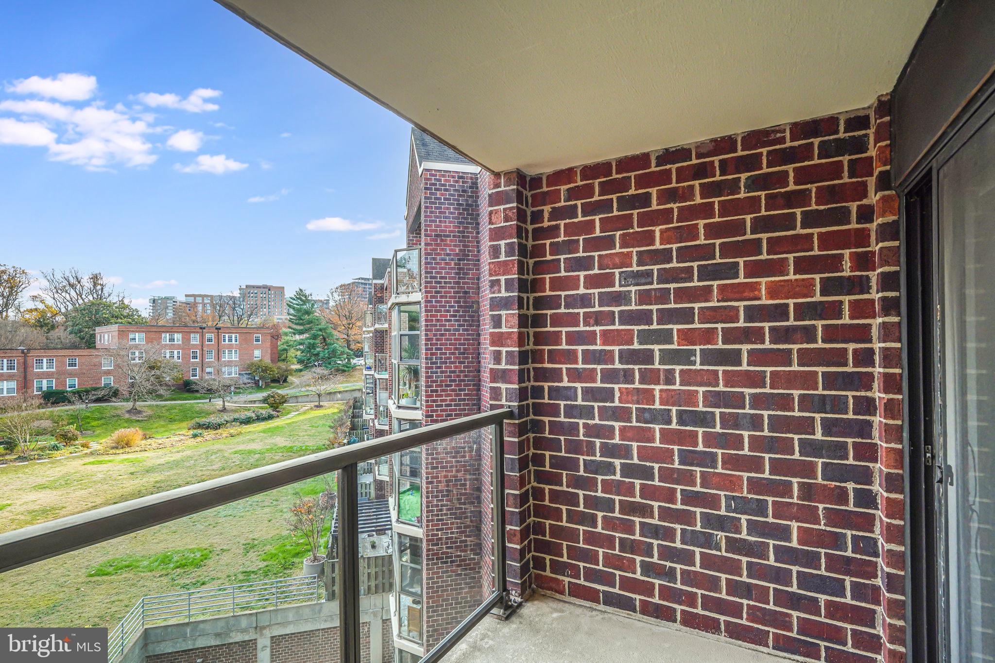 ASTORIA CONDOMINIUM - Residential