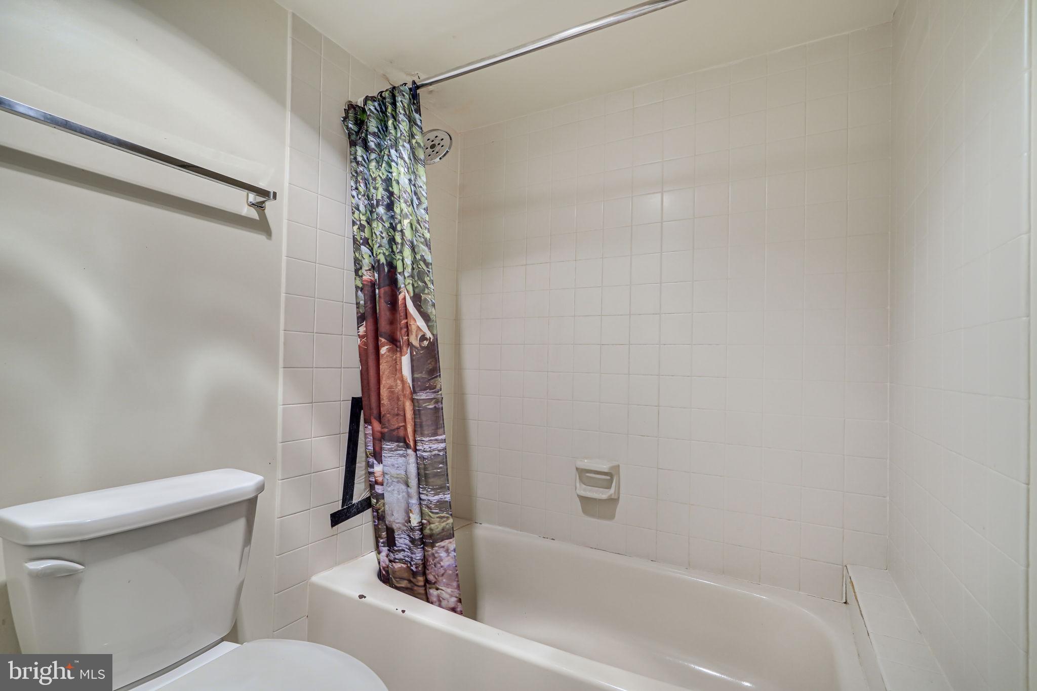 ASTORIA CONDOMINIUM - Residential