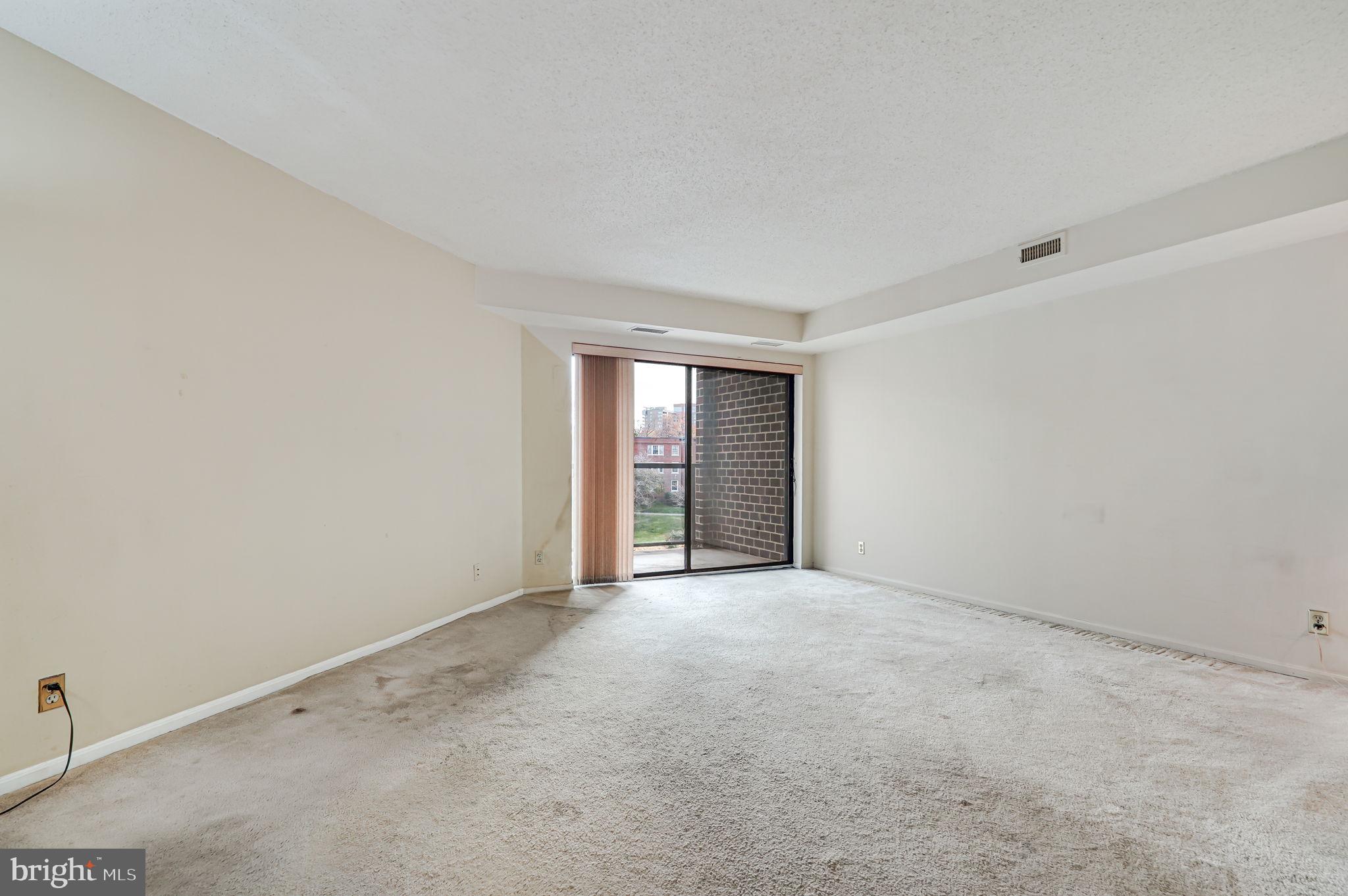 ASTORIA CONDOMINIUM - Residential