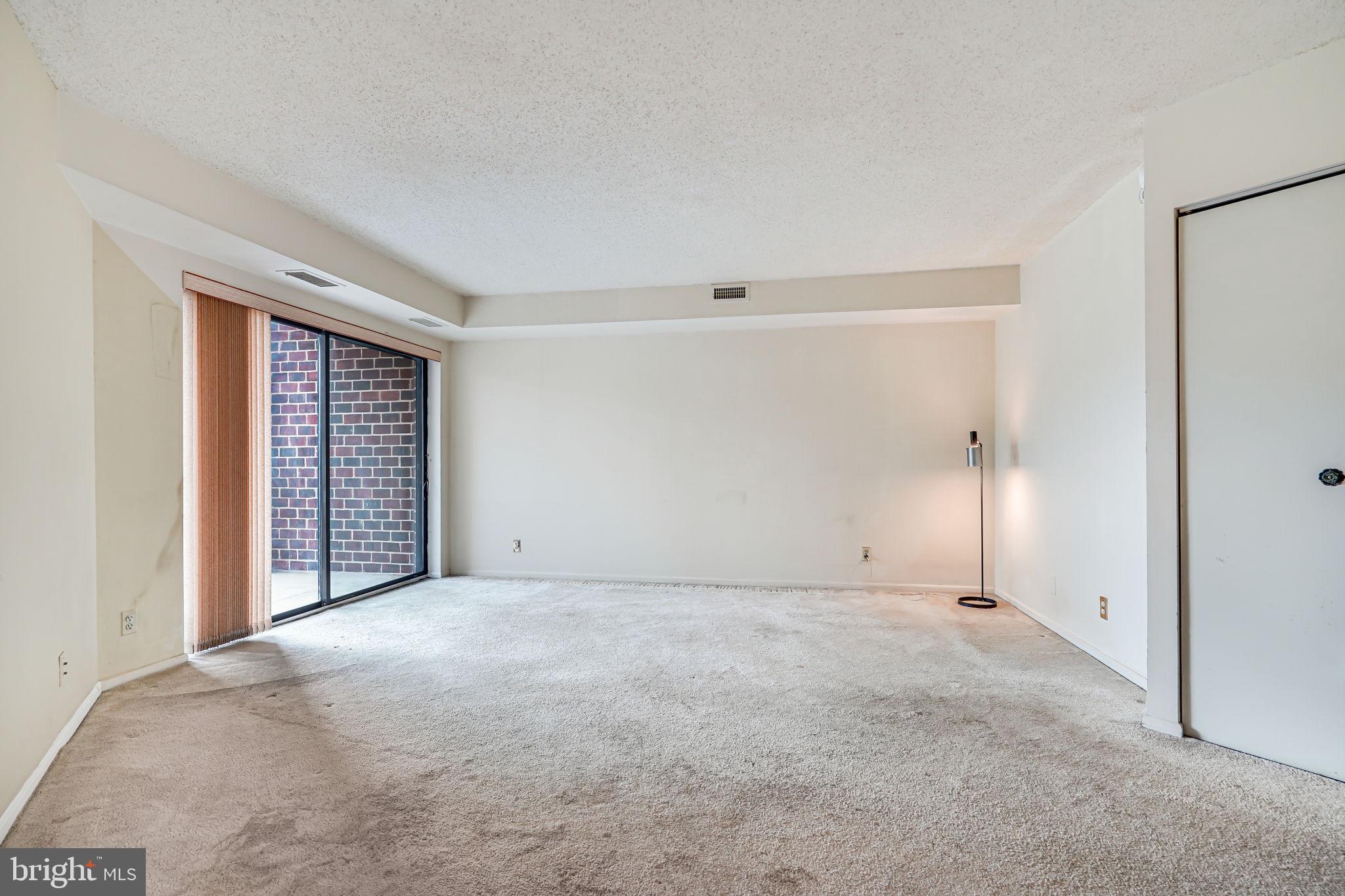ASTORIA CONDOMINIUM - Residential