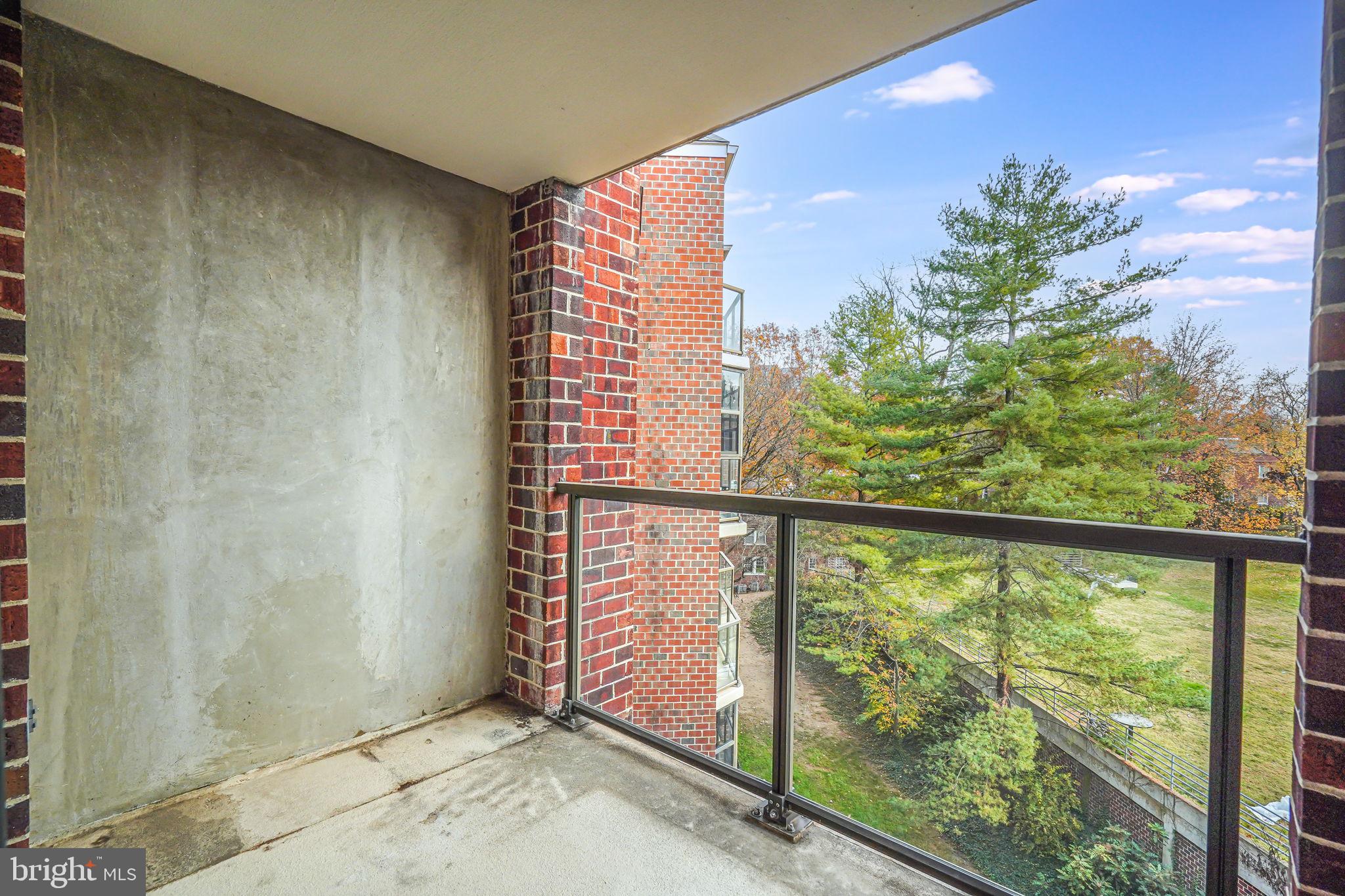 ASTORIA CONDOMINIUM - Residential