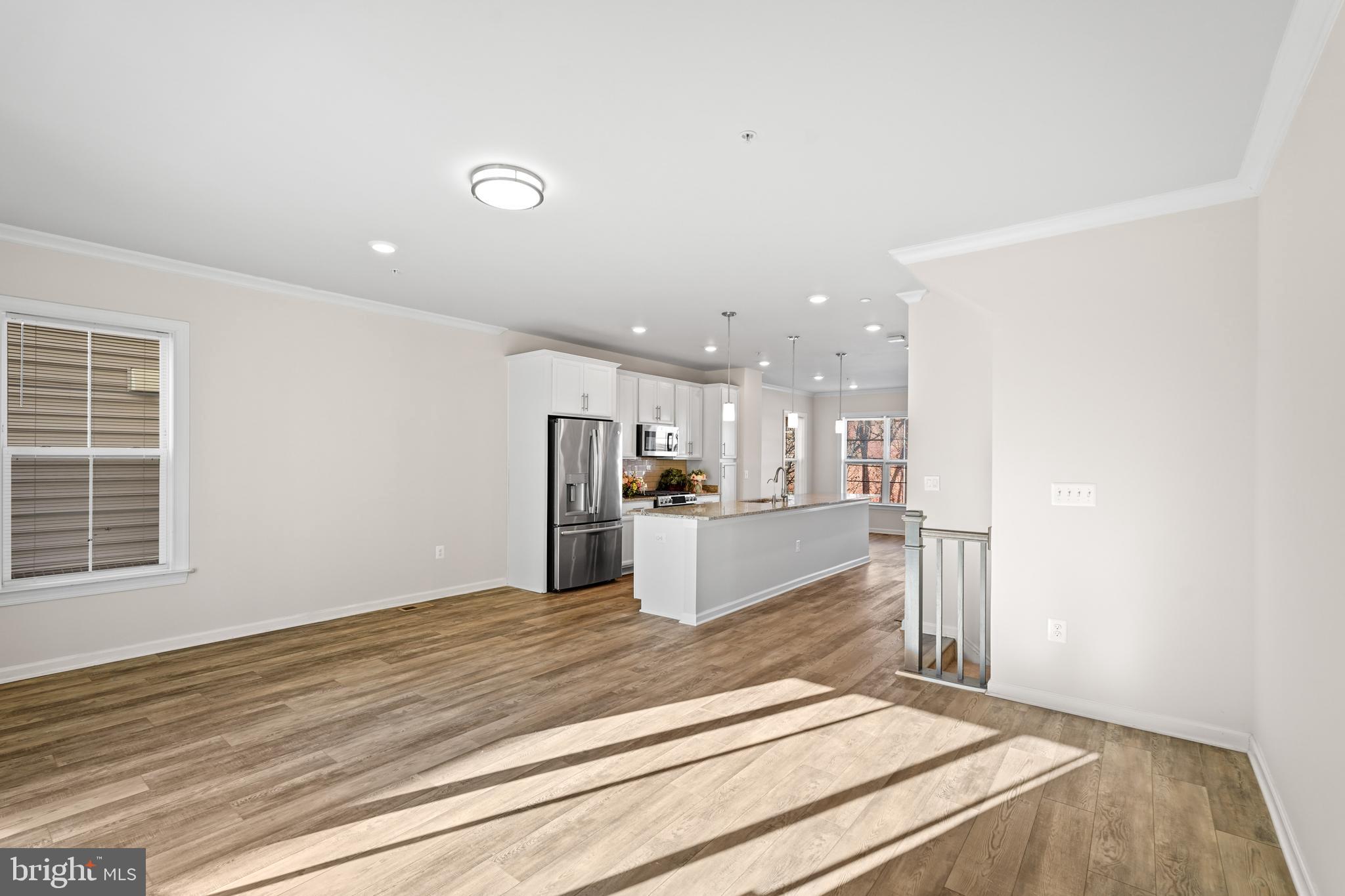 METROPOLITAN AT COLLEGE PARK - Residential