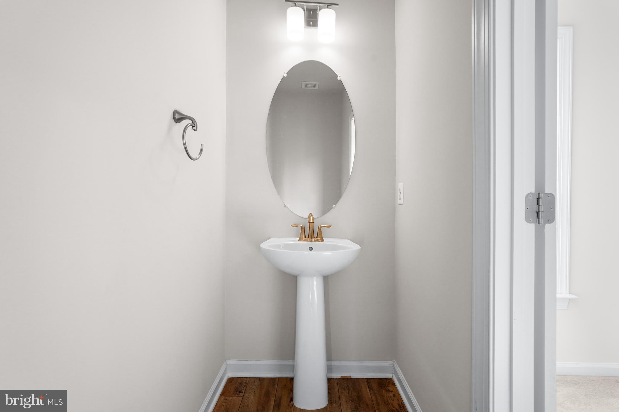 METROPOLITAN AT COLLEGE PARK - Residential