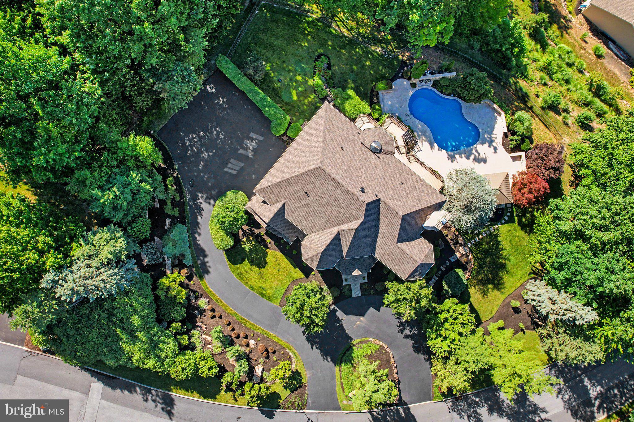 FOREST HILLS - Residential