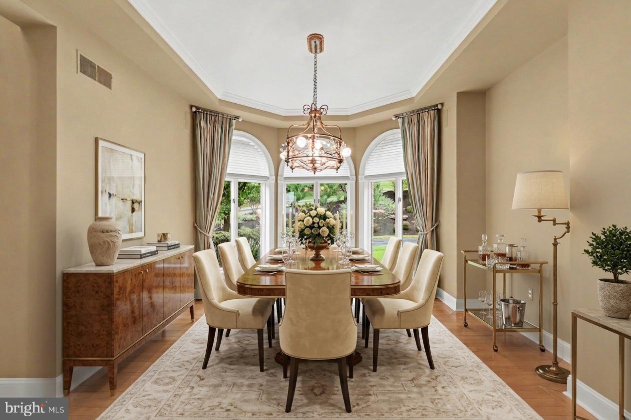 FOREST HILLS - Residential
