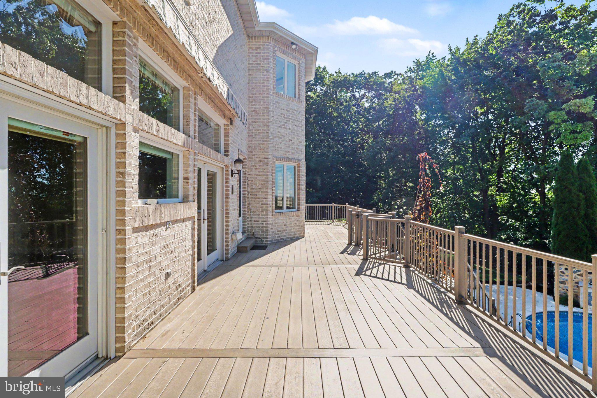FOREST HILLS - Residential