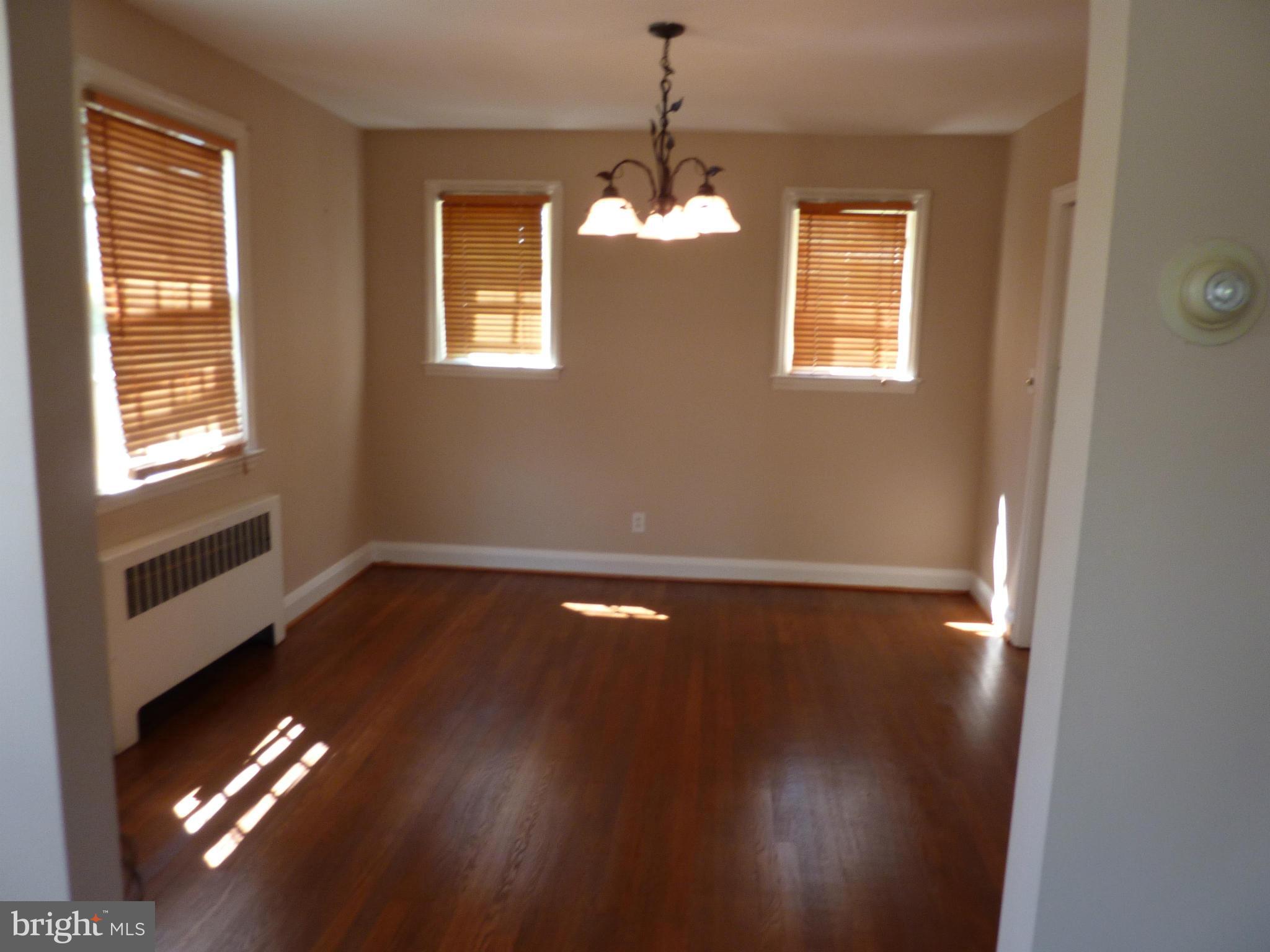 WEST HILLS - Residential