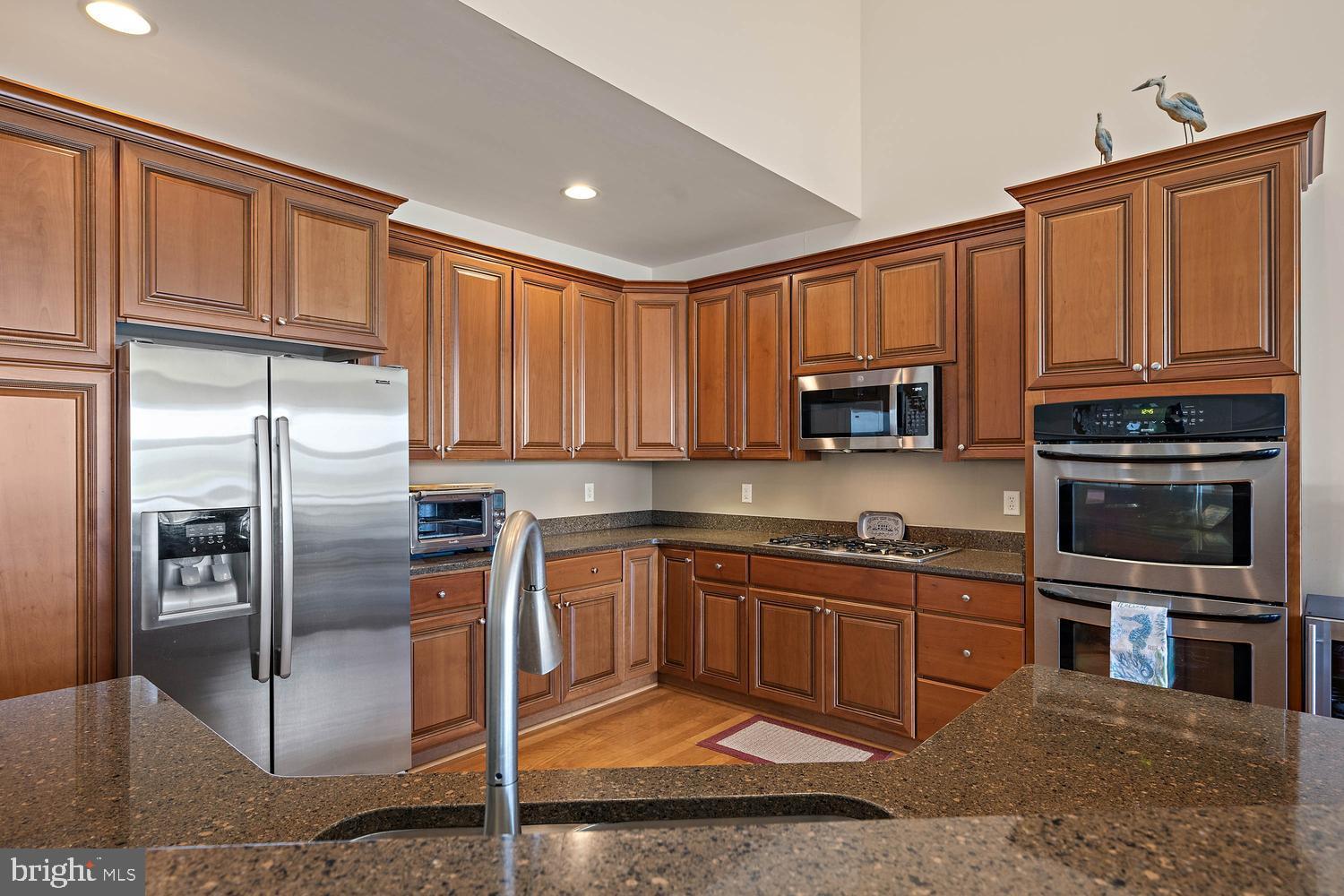 SWANN COVE - Residential