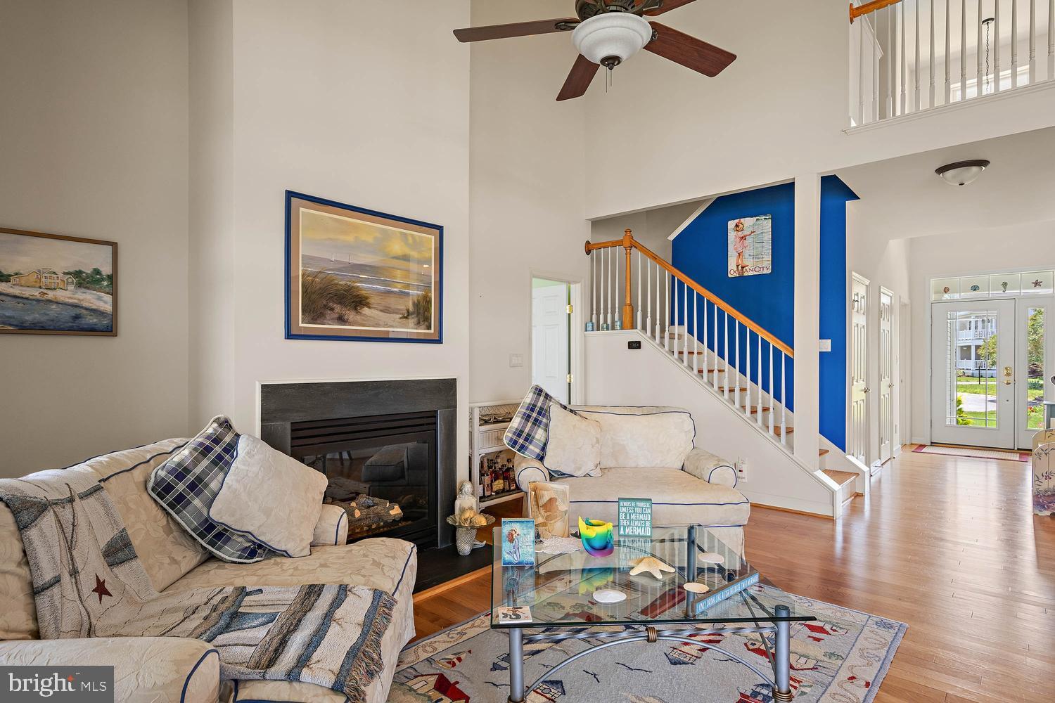 SWANN COVE - Residential