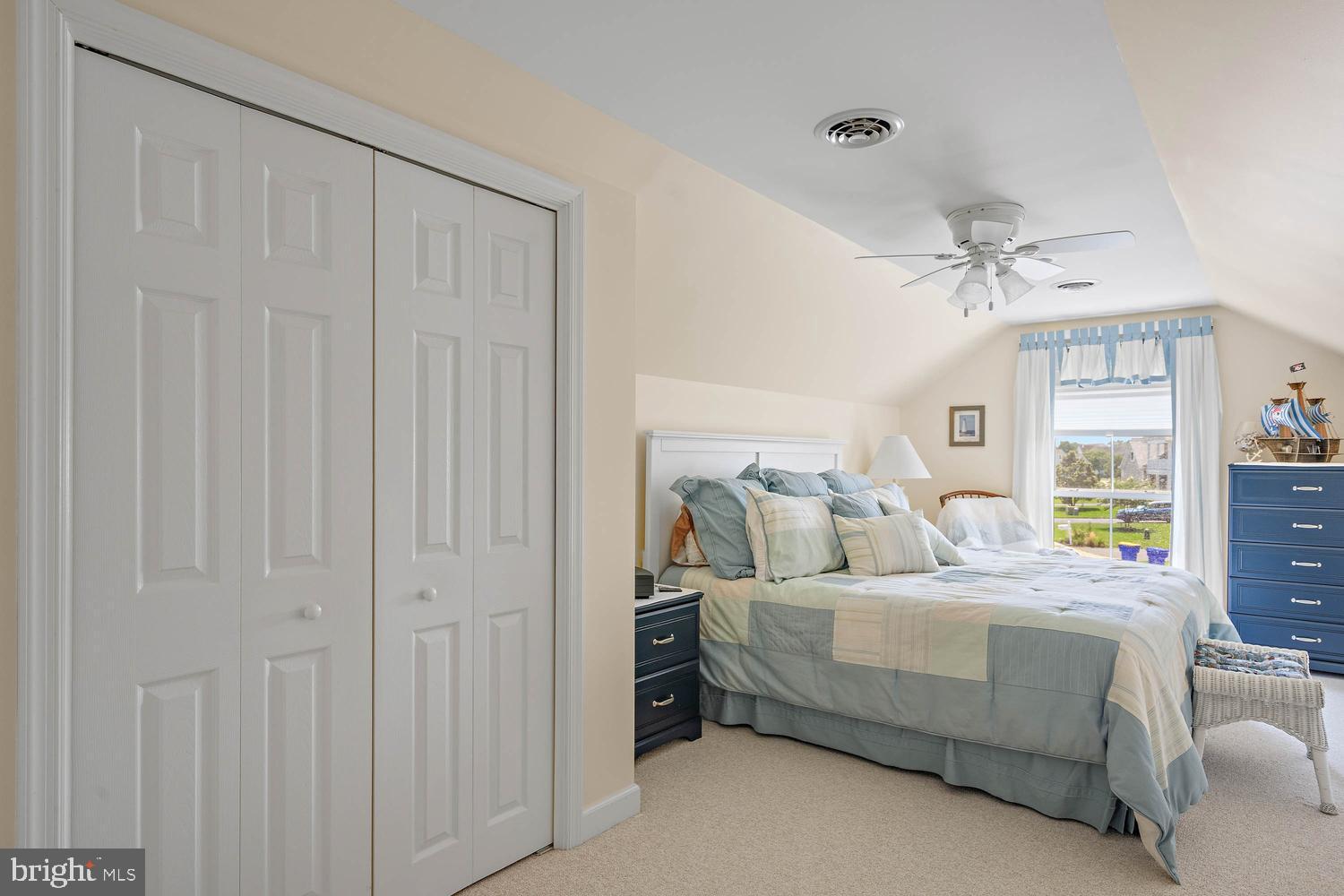 SWANN COVE - Residential