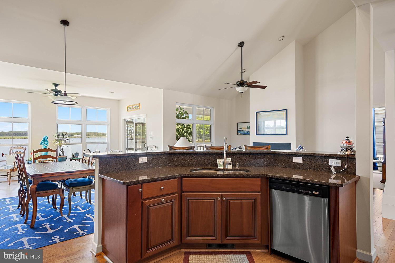SWANN COVE - Residential
