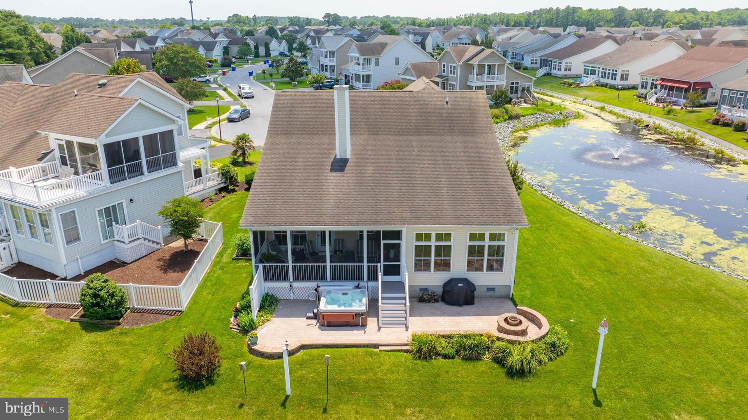 SWANN COVE - Residential