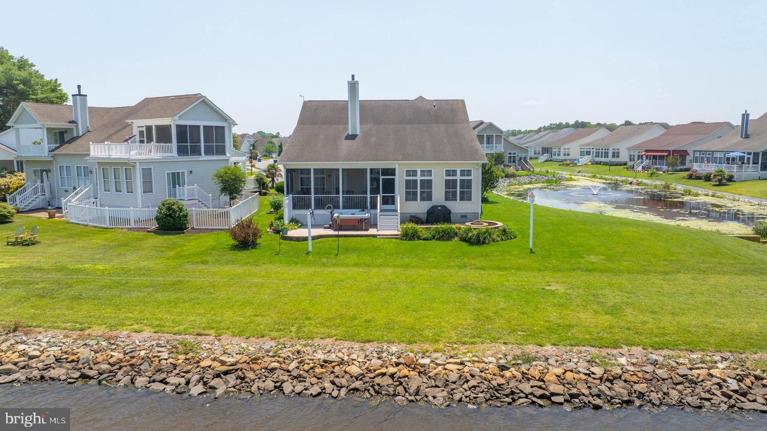 SWANN COVE - Residential