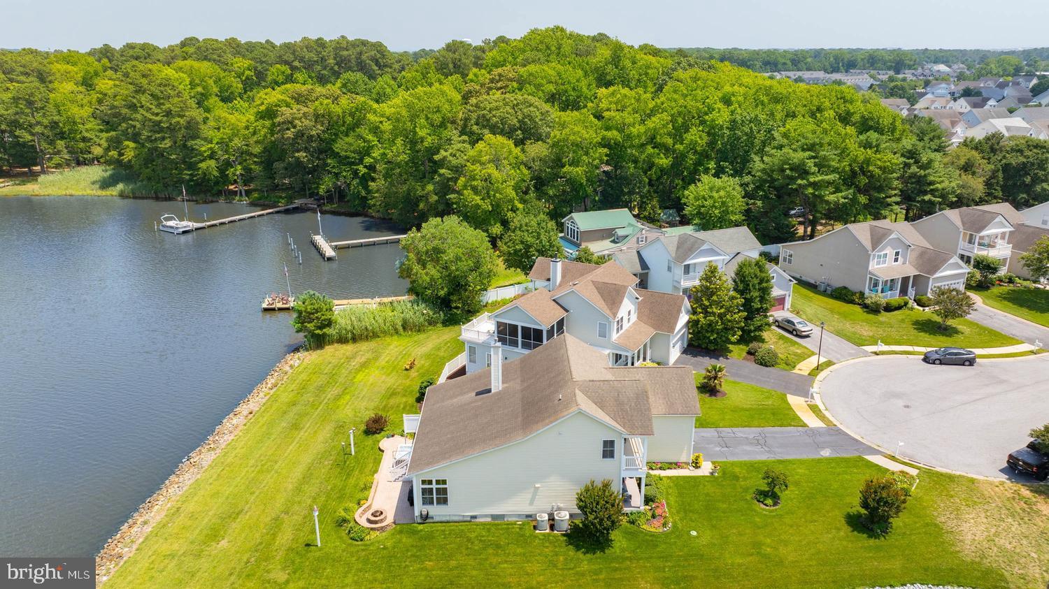 SWANN COVE - Residential