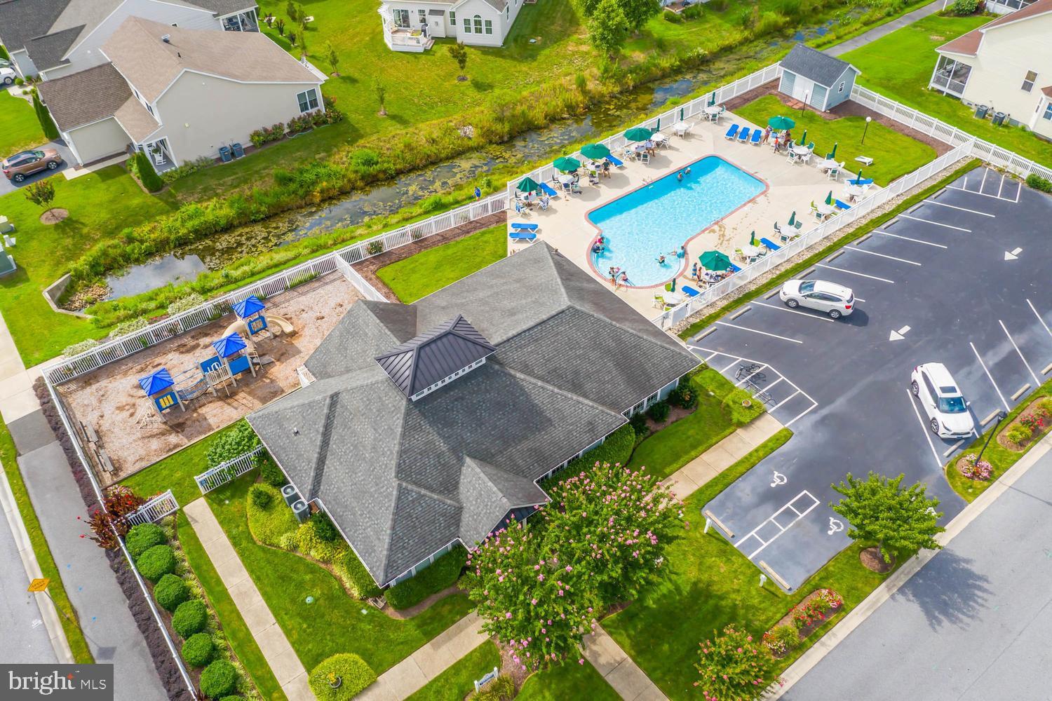 SWANN COVE - Residential