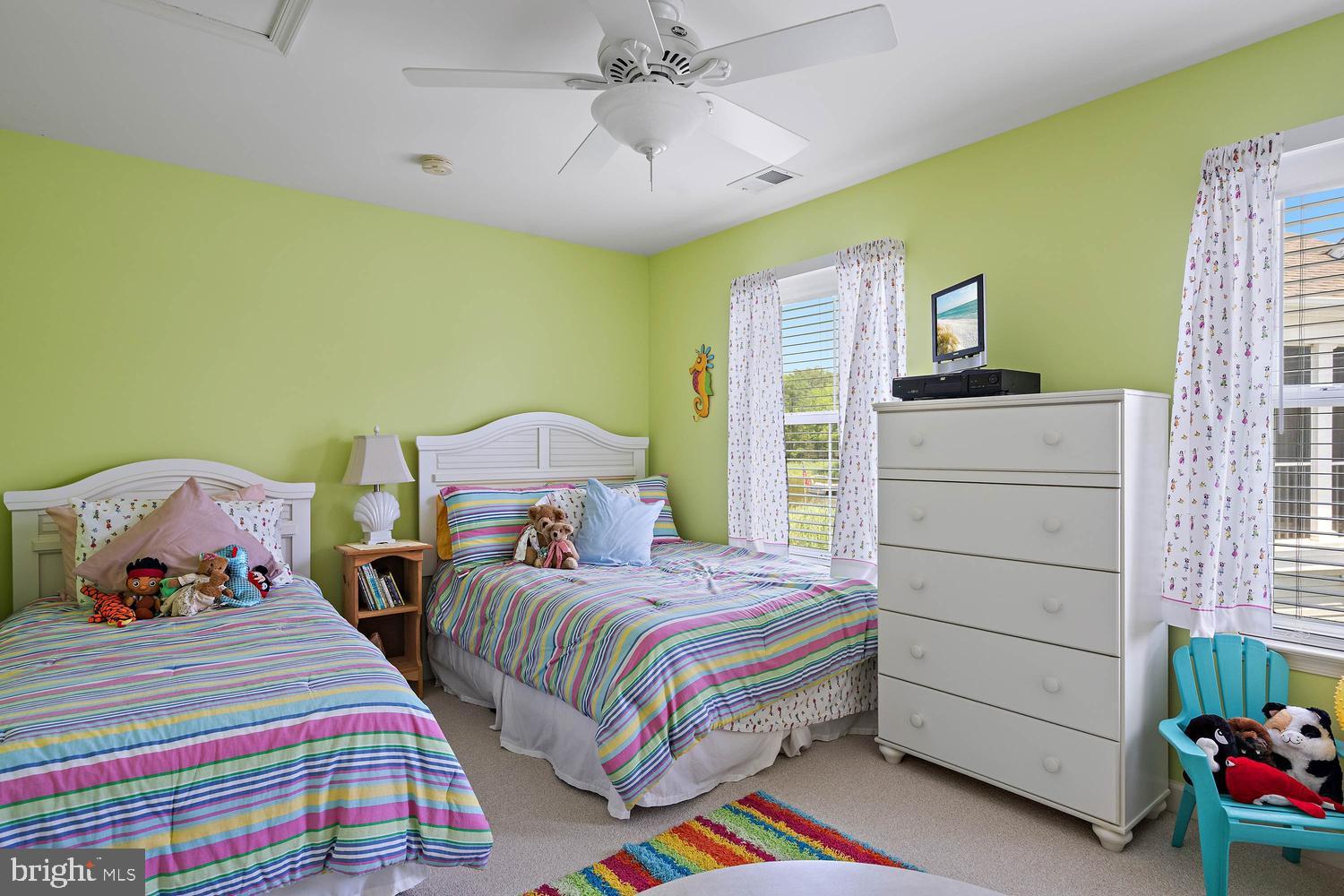 SWANN COVE - Residential