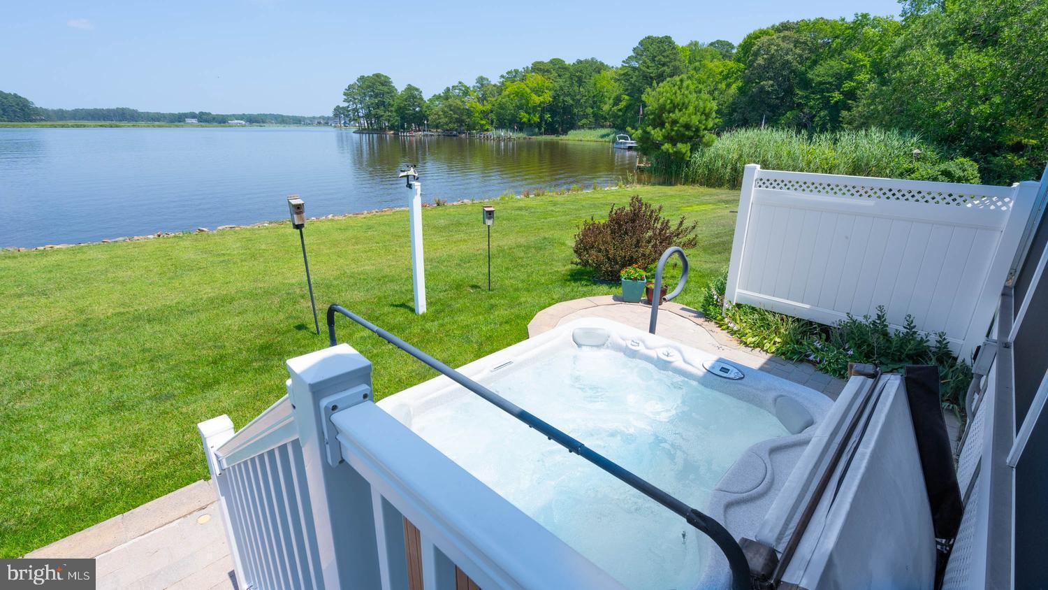 SWANN COVE - Residential