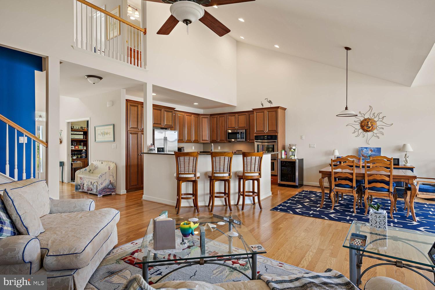 SWANN COVE - Residential