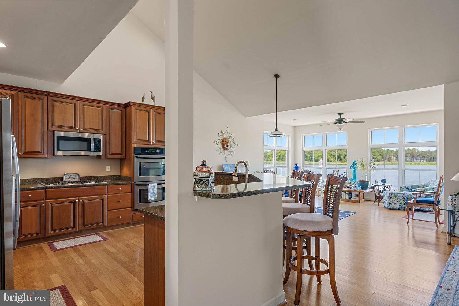 SWANN COVE - Residential