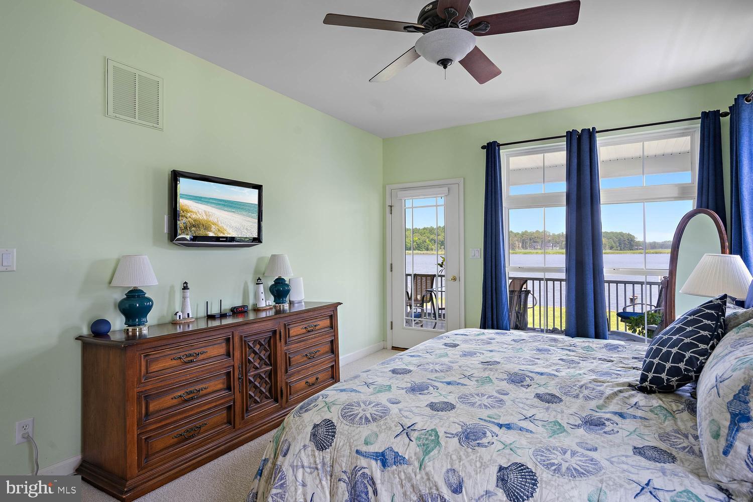 SWANN COVE - Residential