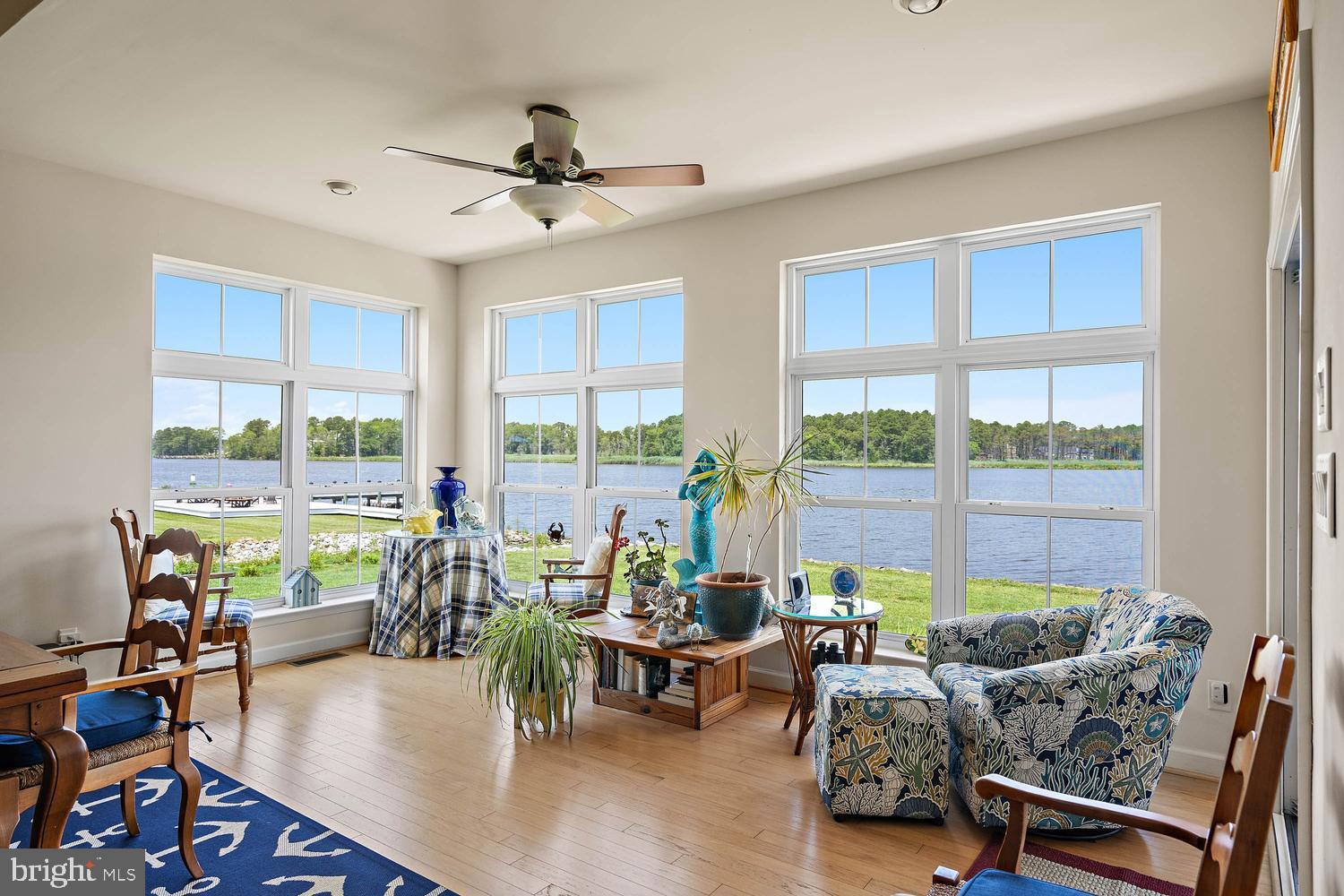 SWANN COVE - Residential