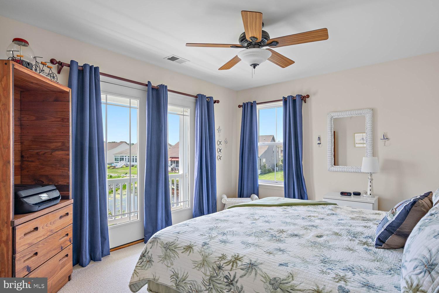 SWANN COVE - Residential