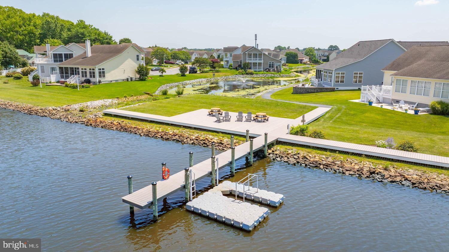 SWANN COVE - Residential