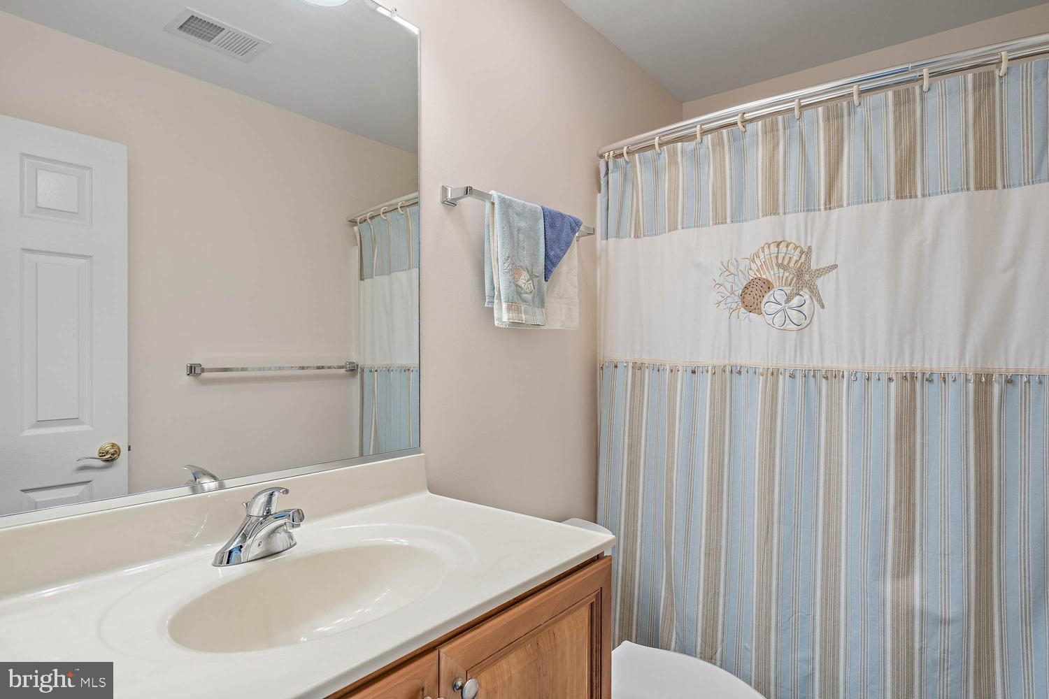 SWANN COVE - Residential