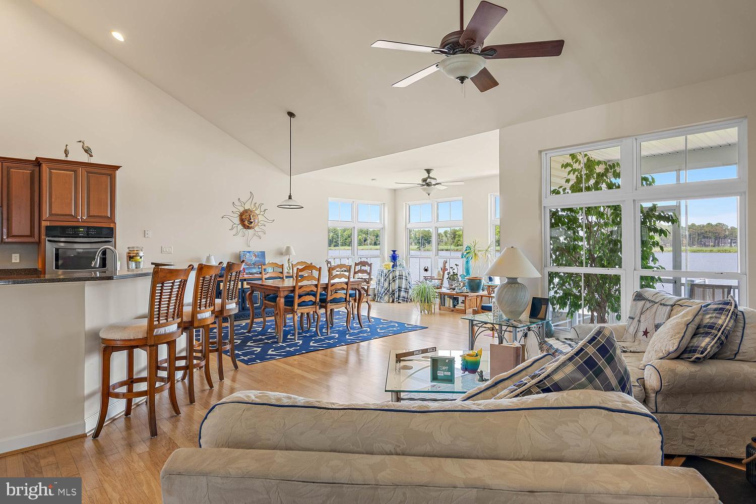 SWANN COVE - Residential