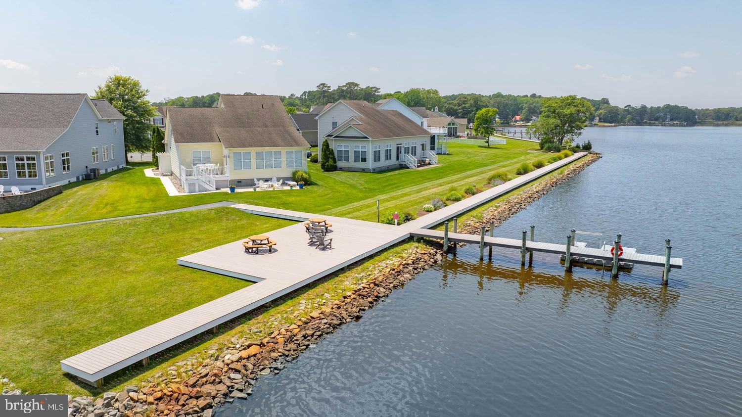 SWANN COVE - Residential