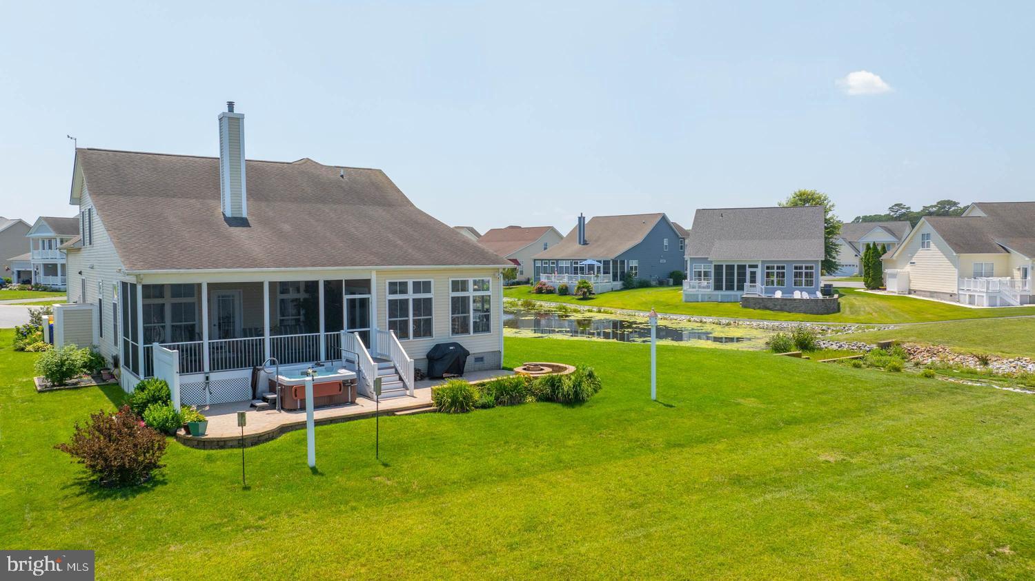 SWANN COVE - Residential