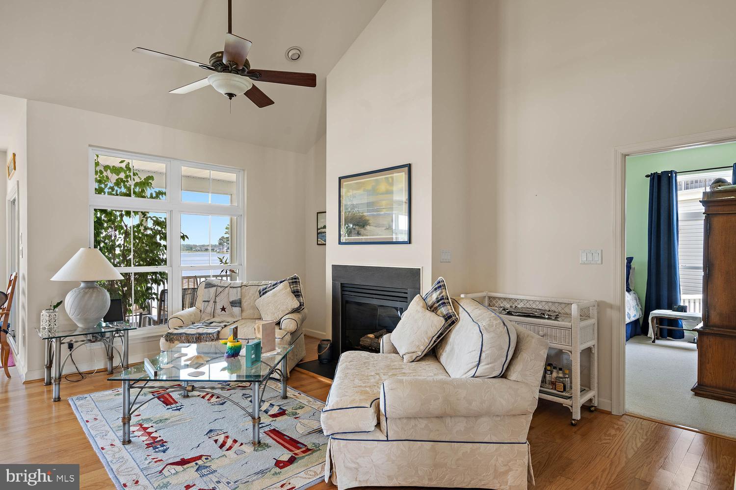 SWANN COVE - Residential